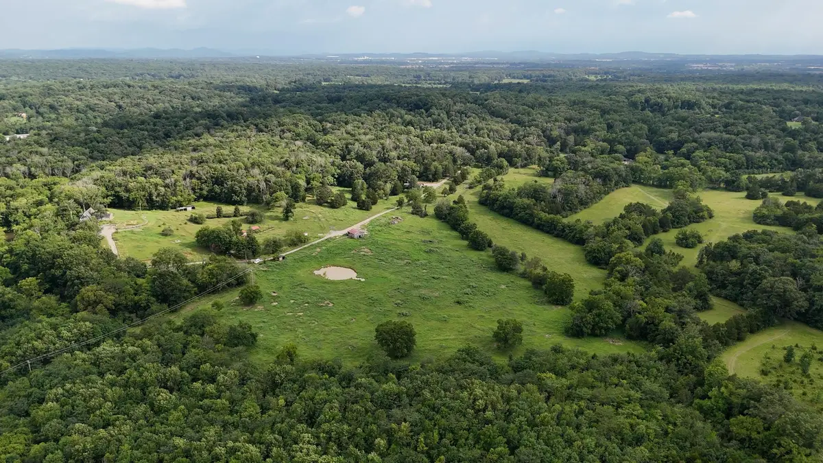 2160 B Cedar Grove Rd, Lebanon, TN 37087 - #1