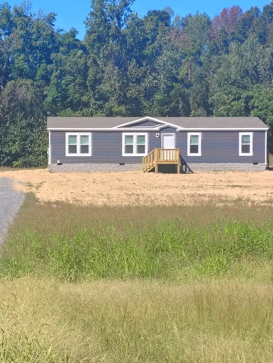 5230 White Springs Ln, Lafayette, TN 37083 - #2
