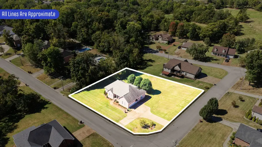 340 Woodlands Dr, Gallatin, TN 37066 - #2