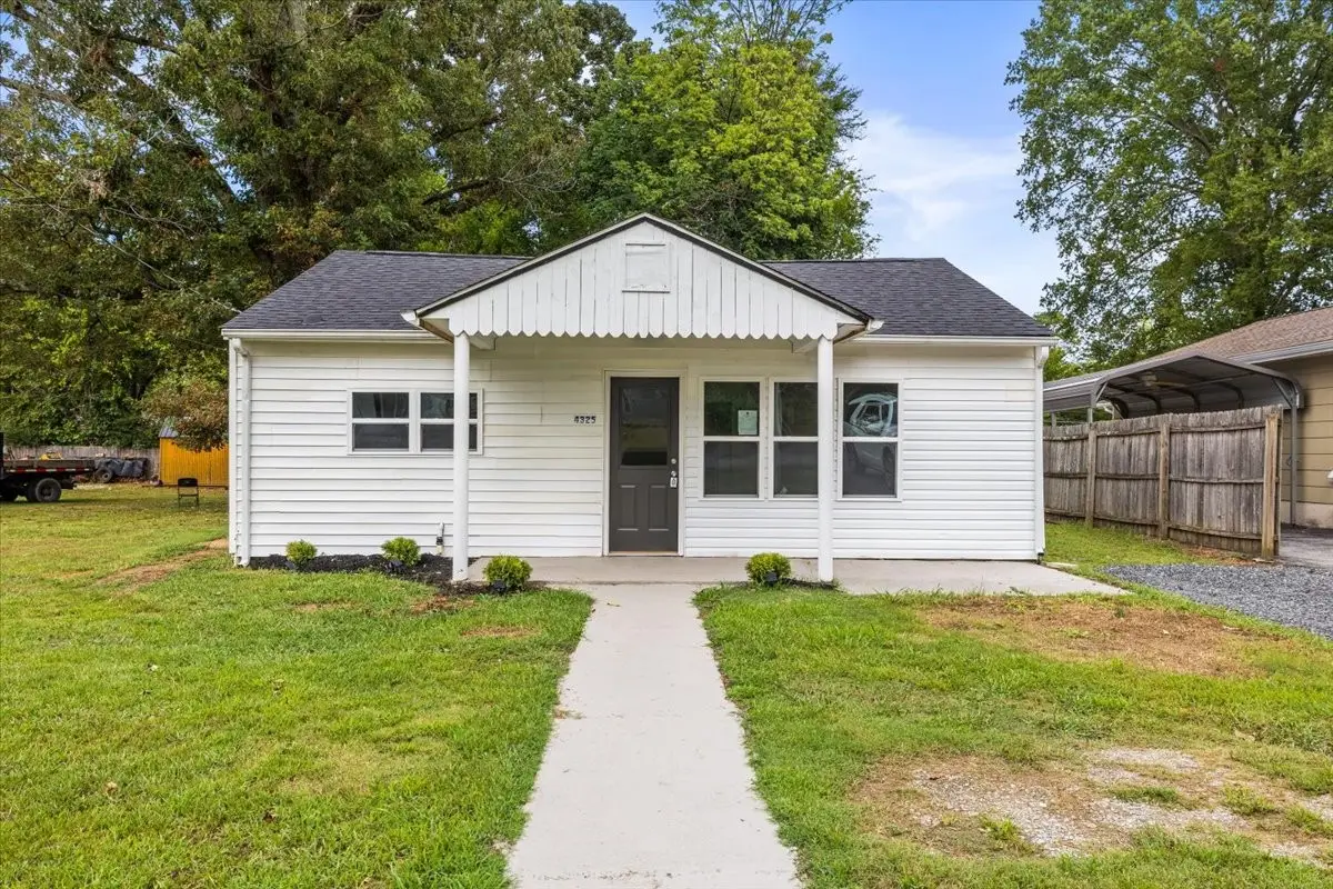 4325 Greenbriar Rd, Chattanooga, TN 37412 - #1
