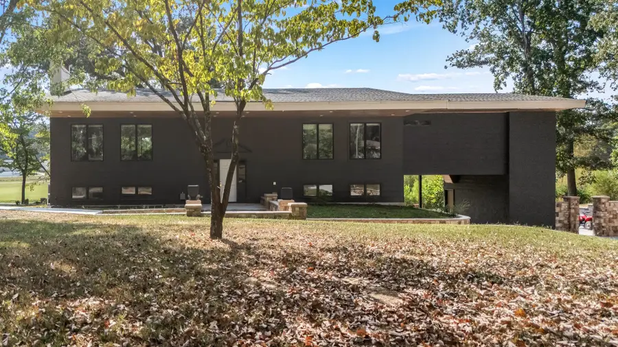 111 Lakewood Drive, Tullahoma, TN 37388 - #2