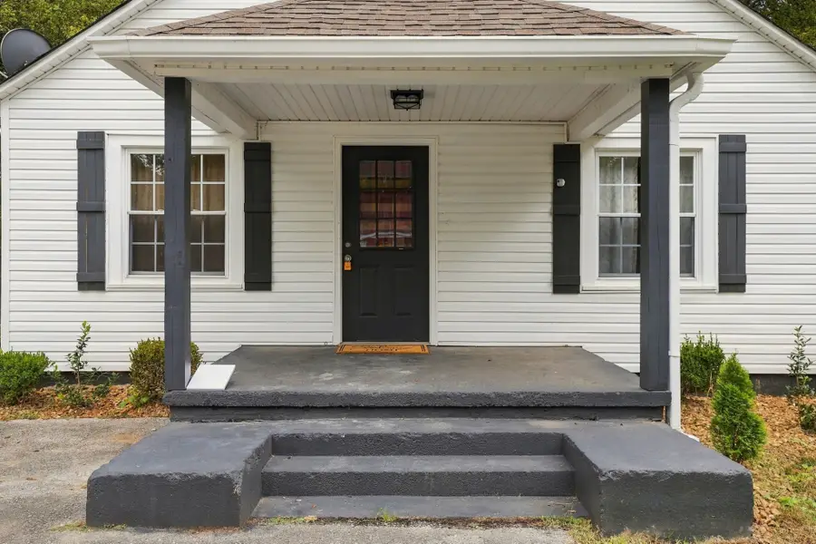 417 Laura Ave, Winchester, TN 37398 - #3