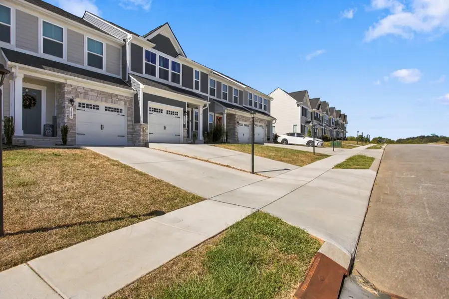 1829 Goldsberry St, Columbia, TN 38401 - #2