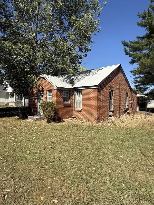 180 Old Post Rd, McMinnville, TN 37110