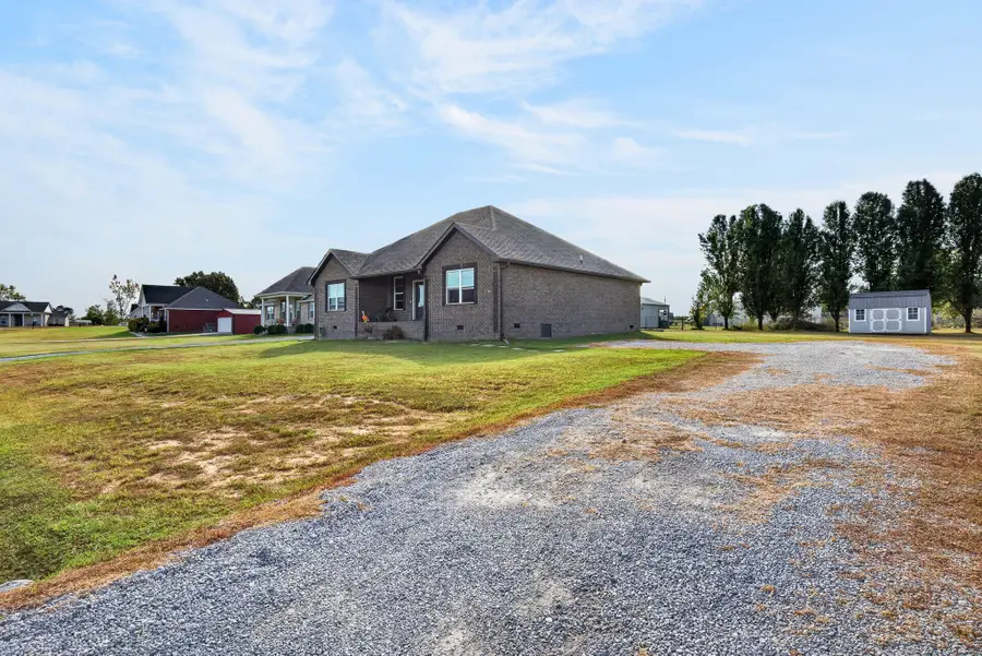 120 Hayden Drake Ln, Lafayette, TN 37083 - #2