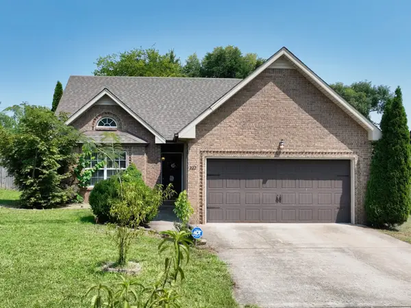 222 Dale Ter, Clarksville, TN 37042