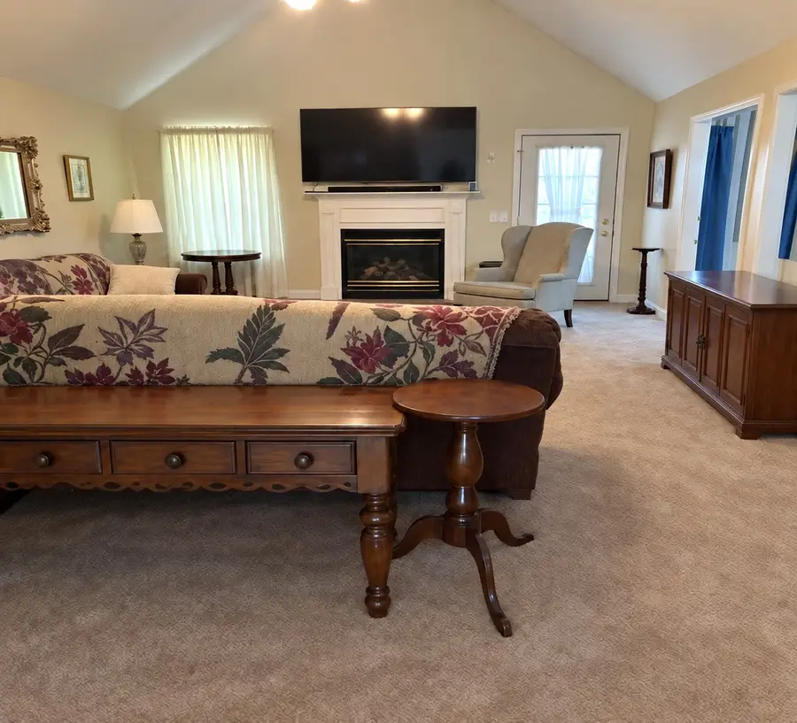 220 Rollingwood Ct, La Vergne, TN 37086 - #2