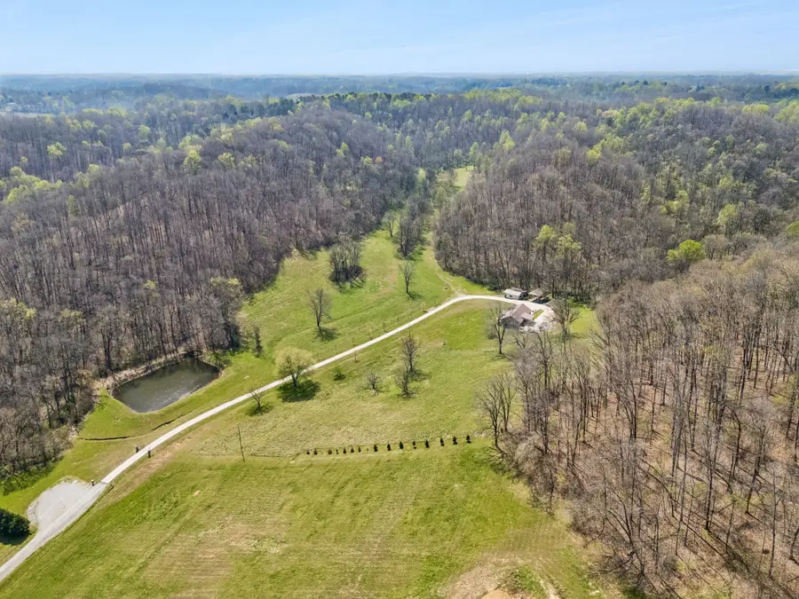 240 Scenic Ct, Pulaski, TN 38478 - #3