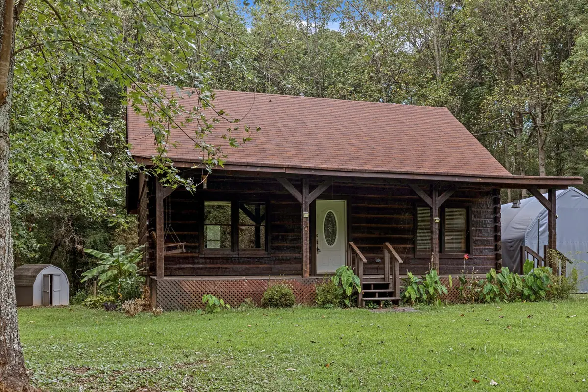 91 Oak Hill Drive Ne, White, GA 30184 - #1