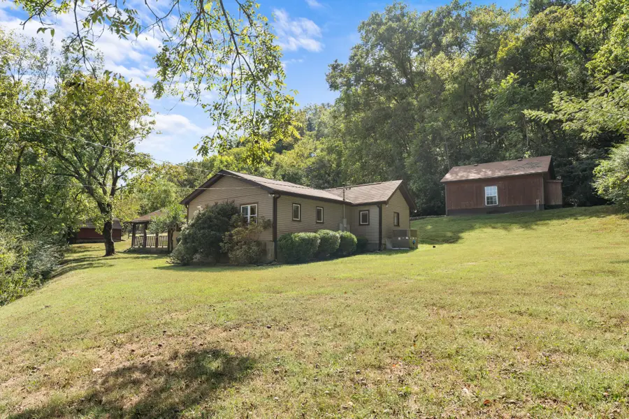 4833 Eatons Creek Rd, Nashville, TN 37218 - #2