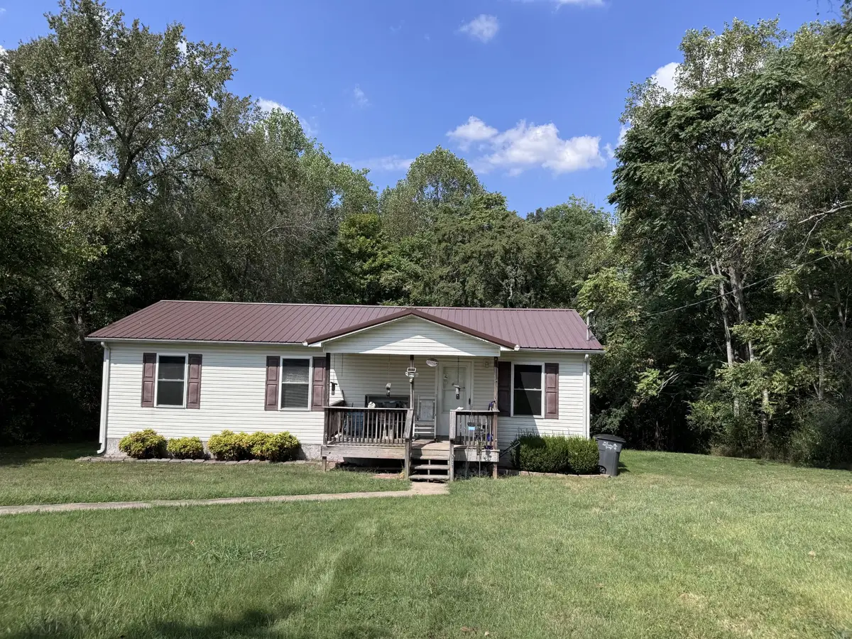634 Bennett Hill Rd, Red Boiling Springs, TN 37150 - #1