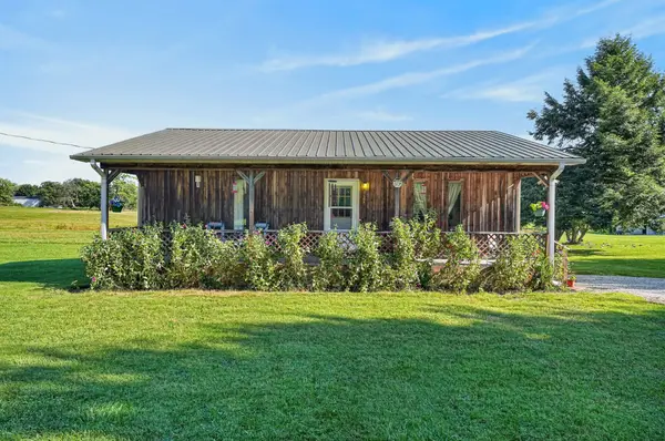 137 Fisk Rd, Livingston, TN 38570