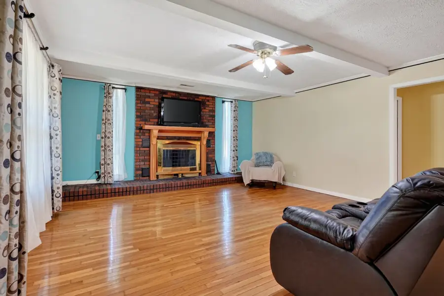 143 Fisk Rd, Livingston, TN 38570 - #2