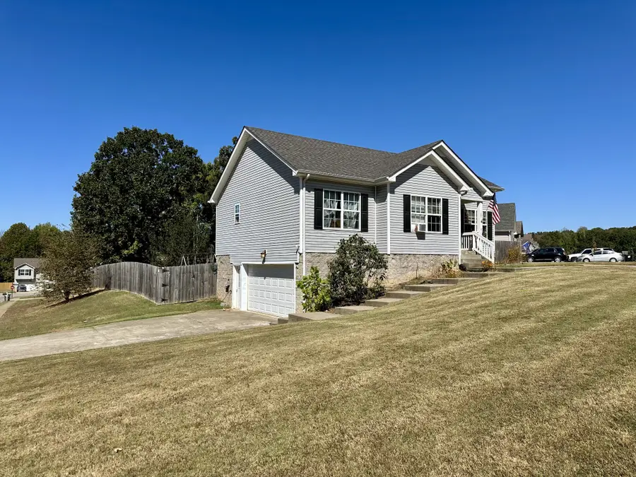 1697 Parkside Dr, Clarksville, TN 37042 - #3