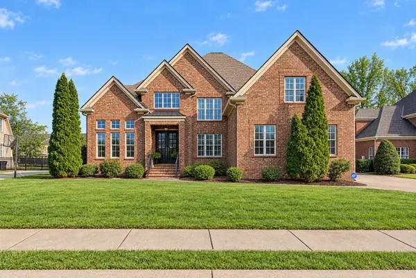 1812 Mosaic Trl, Murfreesboro, TN 37130