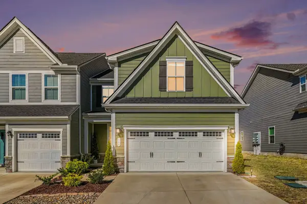 360 Camargue Ct, Smyrna, TN 37167