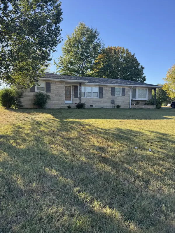 601 Scottsville Rd, Lafayette, TN 37083
