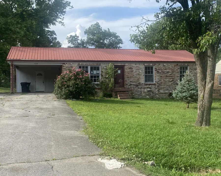 435 Ashe Ave, New Johnsonville, TN 37134 - #2