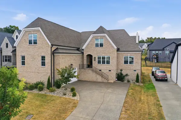 2037 Bocage Cir, Nolensville, TN 37135