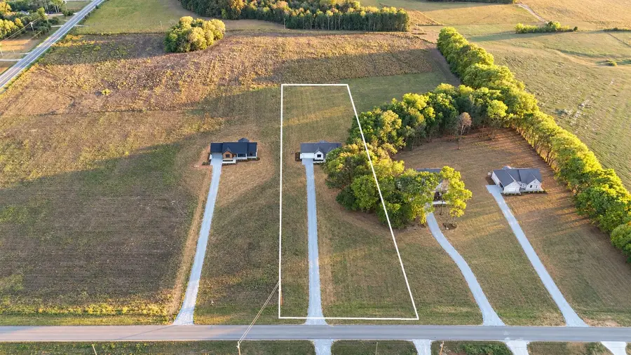 2143 Powell Ln, Lewisburg, TN 37091 - #2