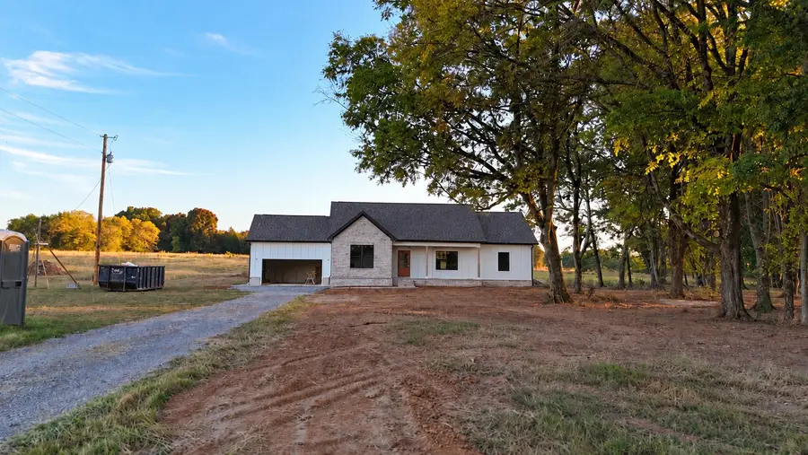 2143 Powell Ln, Lewisburg, TN 37091 - #3