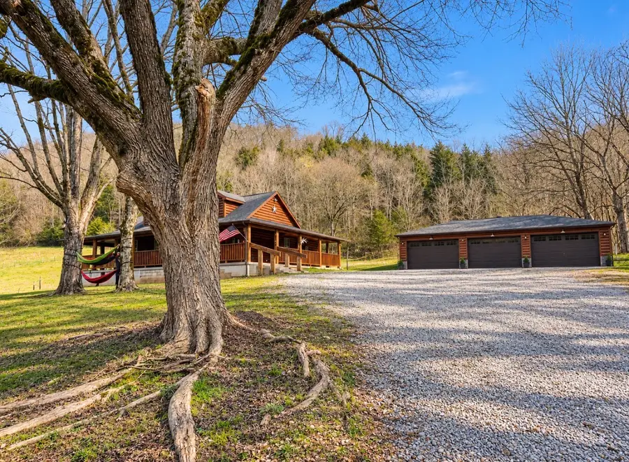 1528 Knob Creek Rd, Celina, TN 38551 - #3
