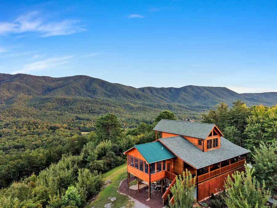 1099 Smithfield Rd, Tellico Plains, TN 37385 - #2