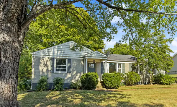 1662 Valley Rd, Clarksville, TN 37043