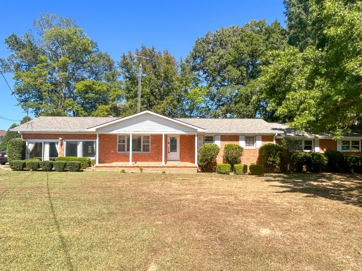 395 General Forrest Dr, Bruceton, TN 38317 - #1