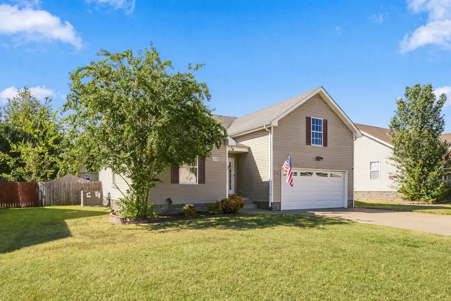 3738 Bret Dr, Clarksville, TN 37040 - #2
