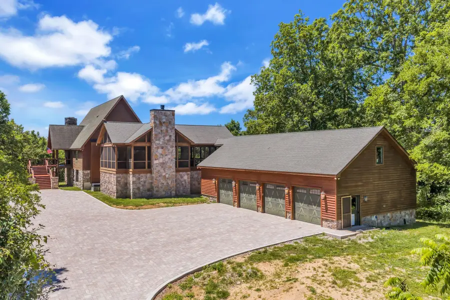 4059 Jimmy Gray Robinson Rd, Williamsport, TN 38487 - #2