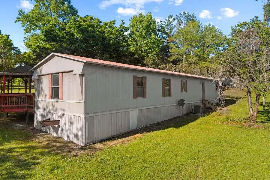 54 Frederick Pl, Linden, TN 37096 - #2
