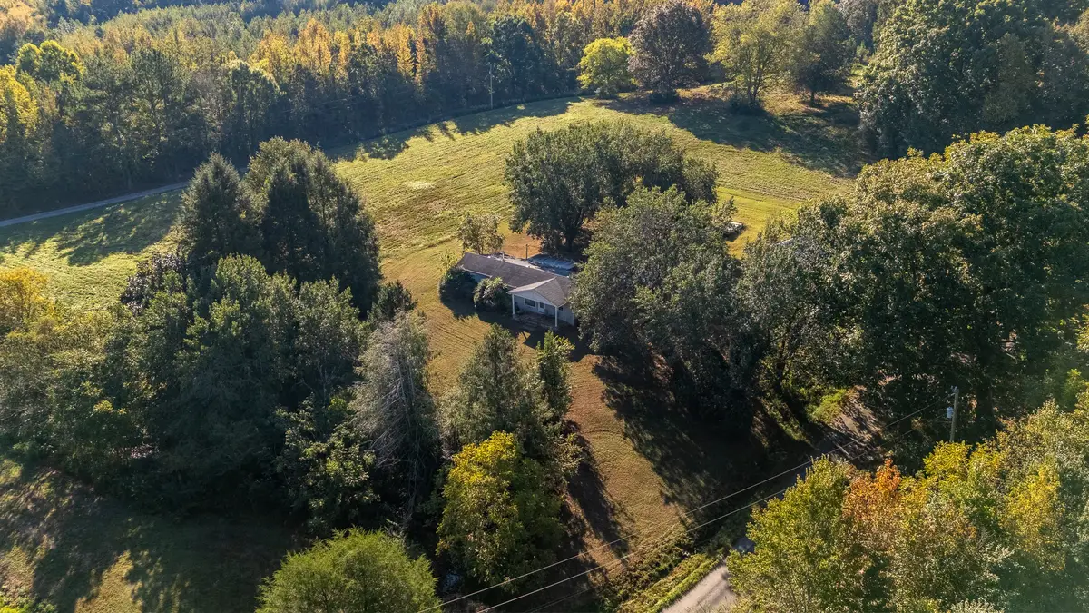 9 Gowen Rd, Leoma, TN 38468 - #1