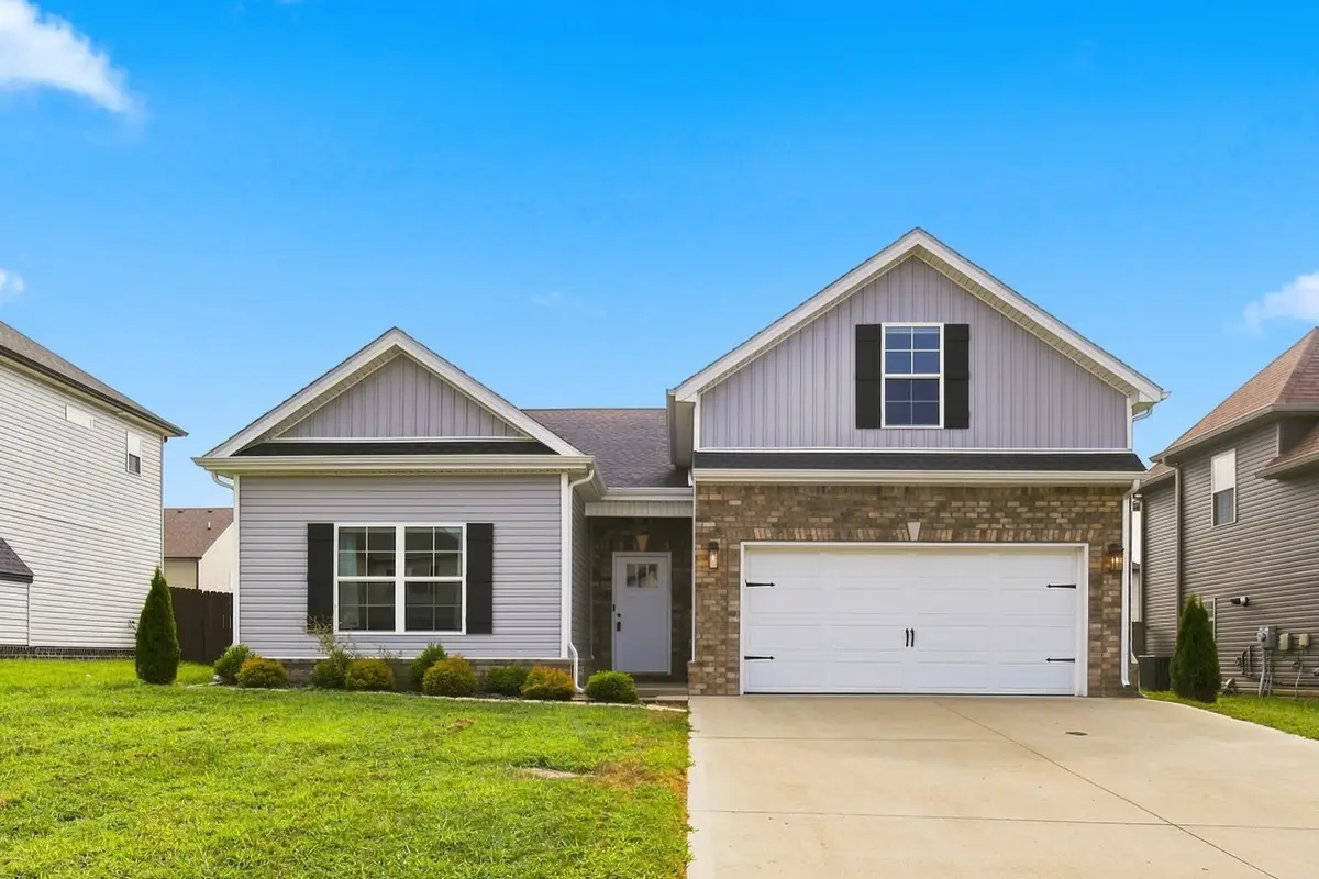 1589 Kestrel Dr, Clarksville, TN 37040 - #1