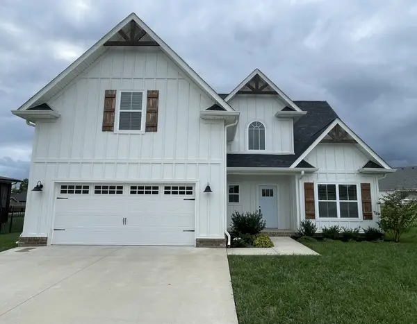 376 Lowline Dr, Clarksville, TN 37043