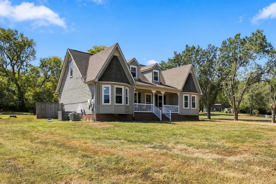 1156 Weaver Farm Ln, Spring Hill, TN 37174 - #2