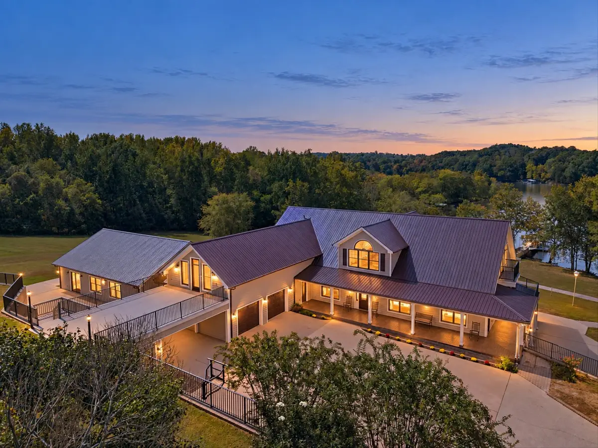 3522 Belotes Ferry Rd, Lebanon, TN 37087 - #1