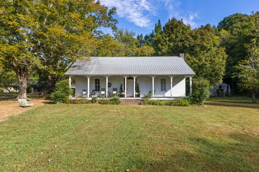 6040 Hwy 438 W, Linden, TN 37096 - #3