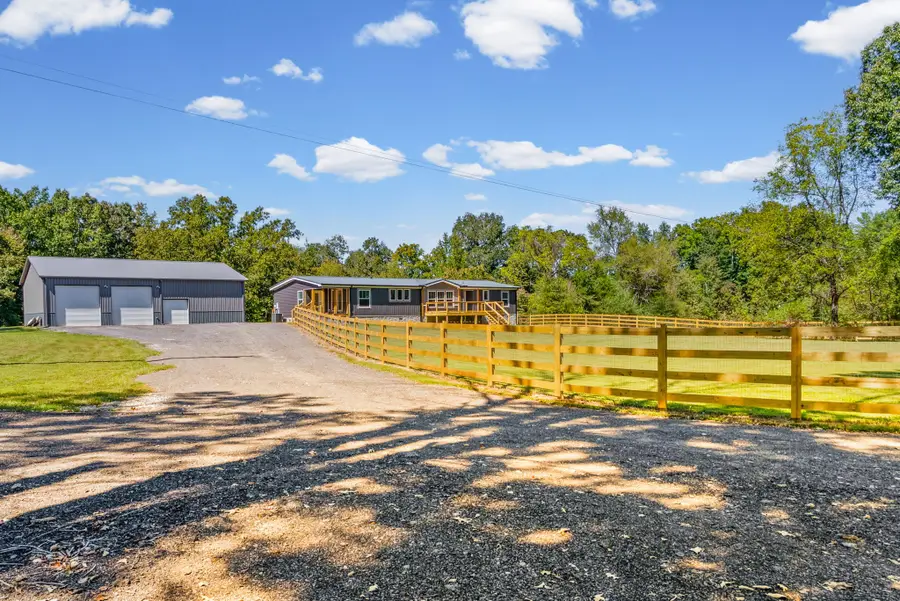 160 Waldon Rd, Cumberland City, TN 37050 - #2