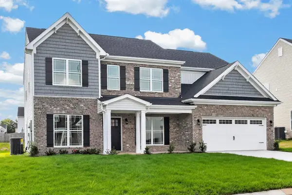 5020 Salient Dr, Spring Hill, TN 37174