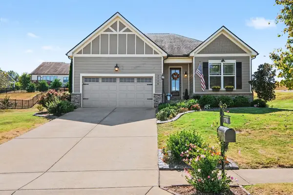 2700 Nottingham Dr, Columbia, TN 38401