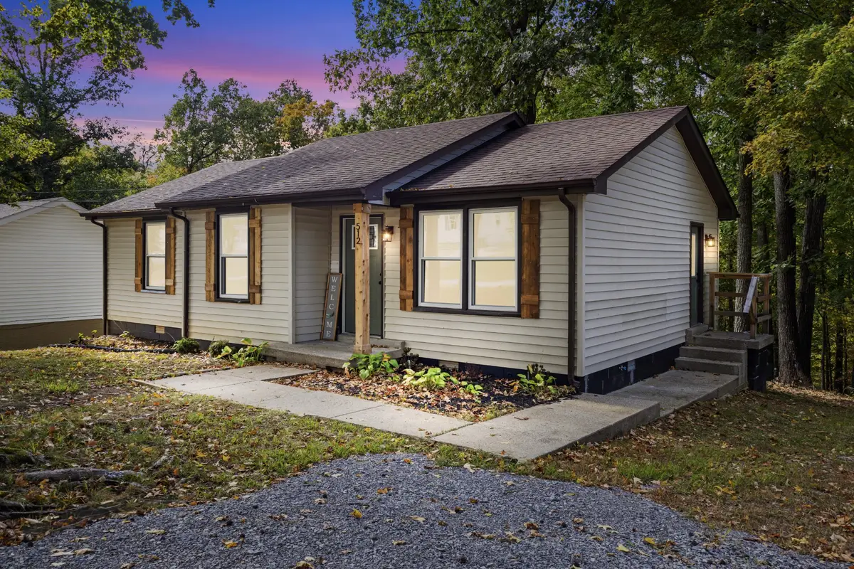 512 Aspen Dr, Clarksville, TN 37042 - #1