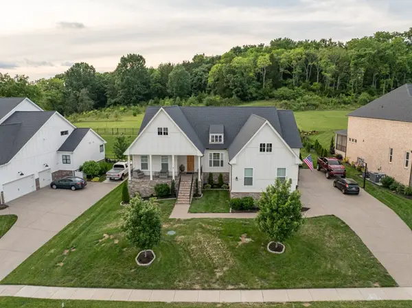 7008 Fiddlers Glen Dr, Arrington, TN 37014