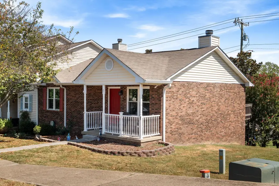 27 Rolling Meadows Dr, Goodlettsville, TN 37072 - #3