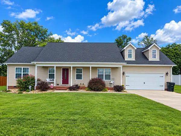 110 Elise Cir, Tullahoma, TN 37388