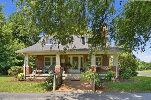 445 Carters Creek Pike, Columbia, TN 38401