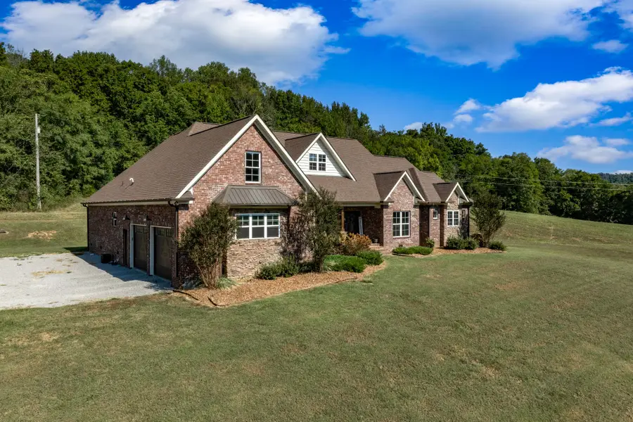 3145 Haywood Creek Rd, Pulaski, TN 38478 - #2