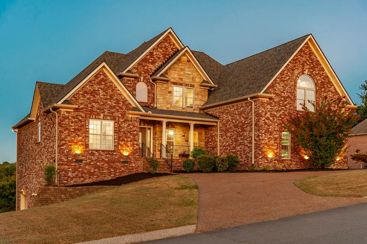 219 Hidden Harbour Dr, Mount Juliet, TN 37122 - #1
