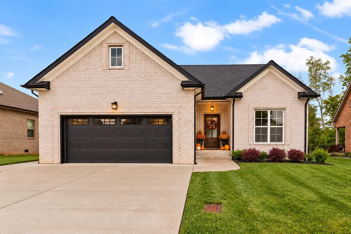824 Brown Swiss Ct, Clarksville, TN 37043 - #1