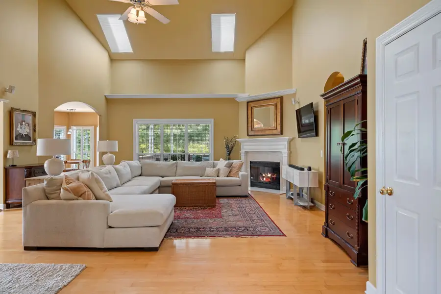 805 Huntwood Pl, Nashville, TN 37221 - #3